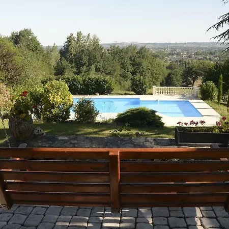Les Deux Cedres Apartment